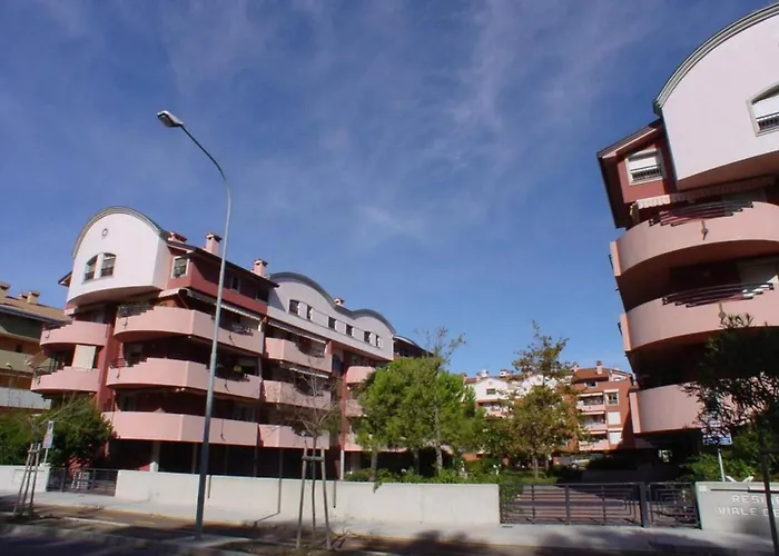 Cozy Flat For Four Guests Just Steps From The Sea